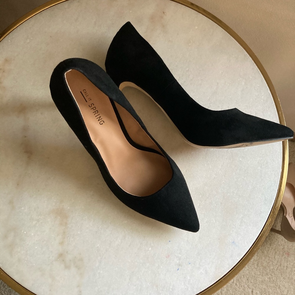 Size 8 black heels